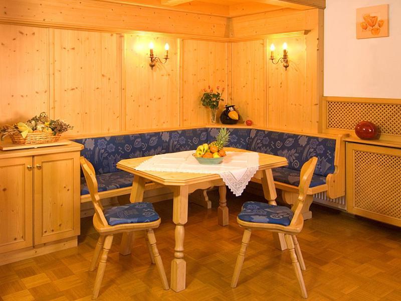 Gaestehaus Weisses Roessl ريت ام وينكل المظهر الخارجي الصورة
